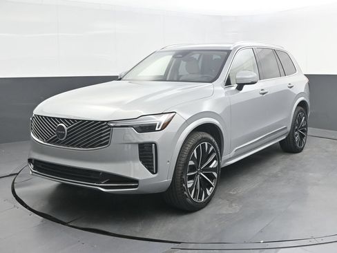 Certified 2026 Volvo XC90 B6 Ultra AWD/4WD image 1