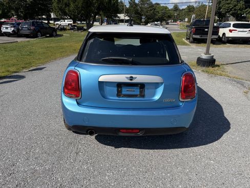 Used 2015 MINI Cooper 4-Door Hardtop FWD image 4