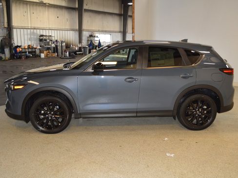 New 2025 MAZDA CX-5 Carbon Edition image 6