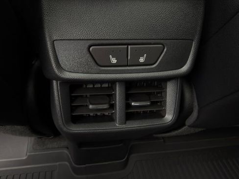 New 2026 Chevrolet Equinox RS w/ Convenience Package III FWD image 21