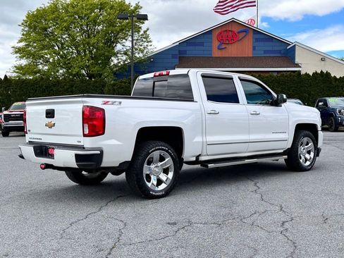 Used 2017 Chevrolet Silverado 1500 LTZ Z71 w/ LTZ Plus Package AWD/4WD image 10