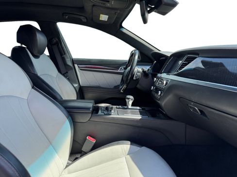 Used 2019 Genesis G80 3.3T Sport RWD image 17
