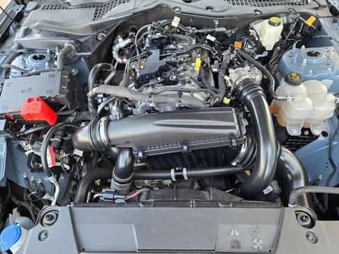 Used 2025 Ford Mustang EcoBoost image 32