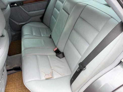 Used 1995 Mercedes-Benz E 320 Sedan image 11