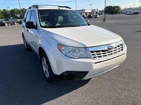 Used 2013 Subaru Forester 2.5X w/ Popular Pkg 1 AWD/4WD image 7
