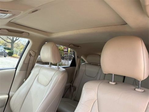 Used 2015 Lexus RX 450h FWD image 33