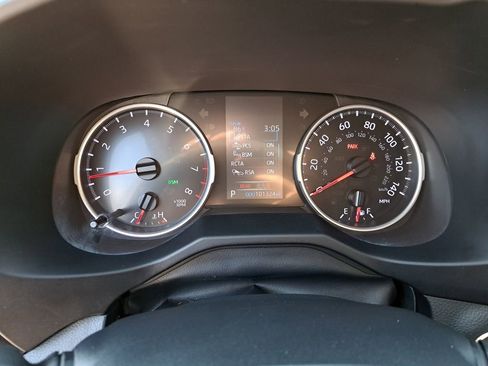 Used 2021 Toyota RAV4 XLE image 20