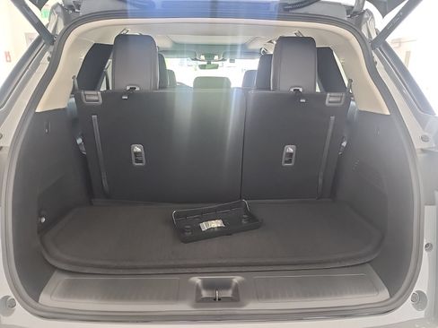 Certified 2026 INFINITI QX60 Luxe w/ Cargo Package AWD/4WD image 14