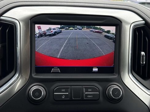 Used 2022 Chevrolet Silverado 1500 LT w/ Bed Protection Package AWD/4WD image 10