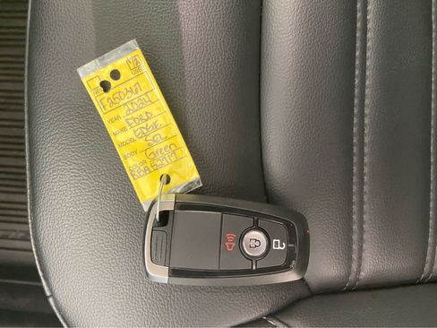 Used 2024 Ford Edge SEL image 43