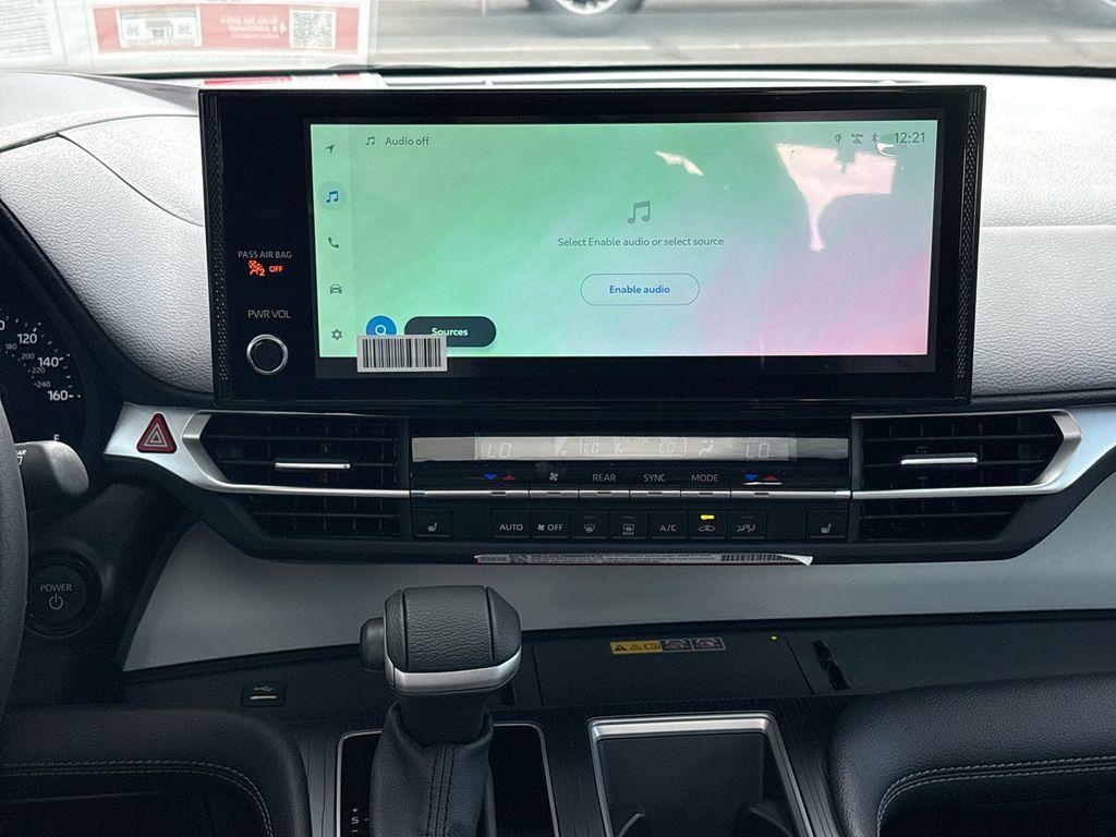 Certified 2026 Toyota Sienna XLE FWD image 14