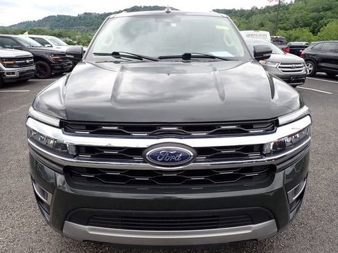 Used 2022 Ford Expedition Limited AWD/4WD image 12