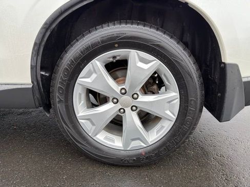 Used 2015 Subaru Forester 2.5i Limited image 28