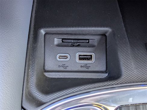 Used 2022 Buick Enclave Premium w/ Surround and Sites Package image 24