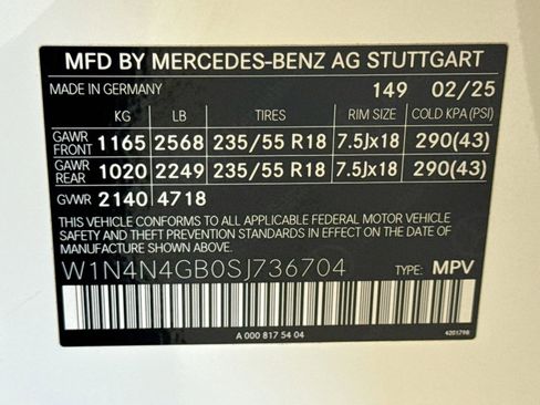 Certified 2025 Mercedes-Benz GLA 250 image 30