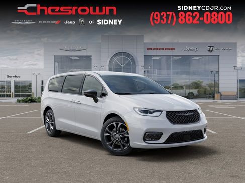 New 2026 Chrysler Pacifica Select image 5