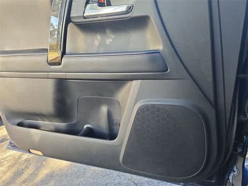 Used 2020 Toyota 4Runner TRD Off-Road Premium image 30