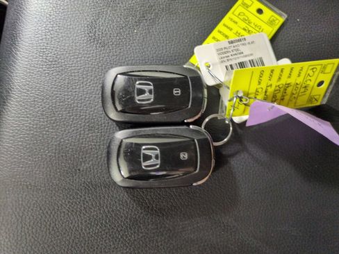 Certified 2025 Honda Pilot Touring image 33