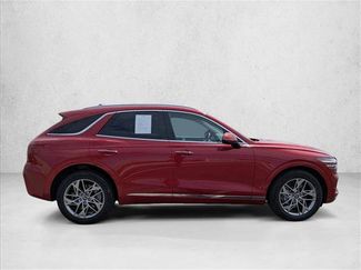 Used 2025 Genesis GV70 2.5T AWD/4WD video 4