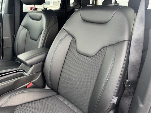 New 2026 Jeep Compass Latitude image 24