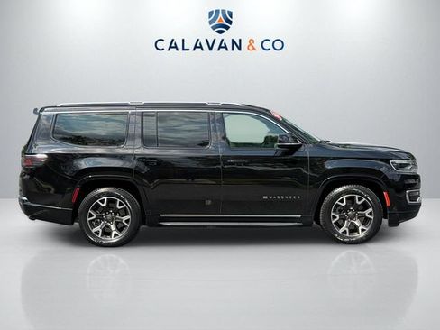 Used 2024 Jeep Wagoneer Series III AWD/4WD image 8