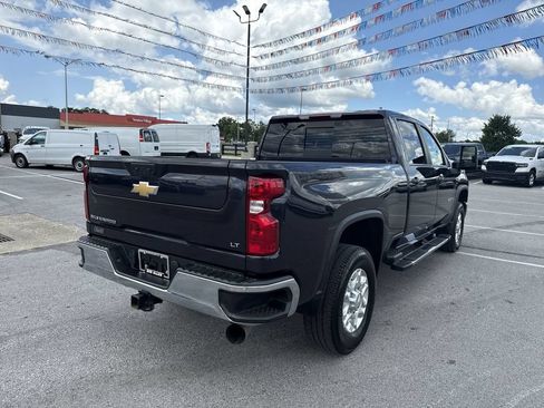 Used 2024 Chevrolet Silverado 2500 LT AWD/4WD image 13