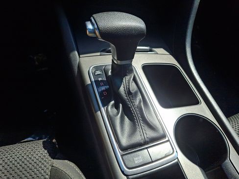 Used 2020 Kia Optima LX FWD image 14