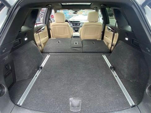 Used 2017 Cadillac XT5 Luxury w/ Driver Awareness Package image 28