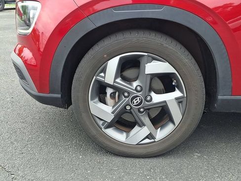 Used 2023 Hyundai Venue Limited FWD image 34