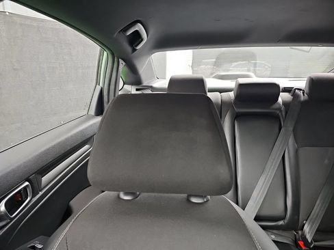 Used 2025 Honda Civic Sport image 12