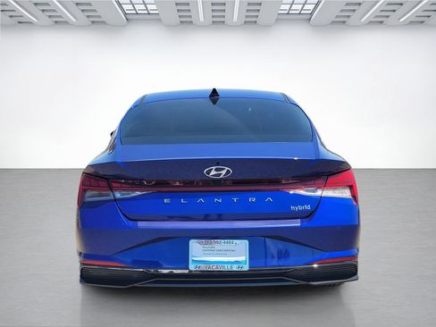 Certified 2023 Hyundai Elantra Limited FWD image 5