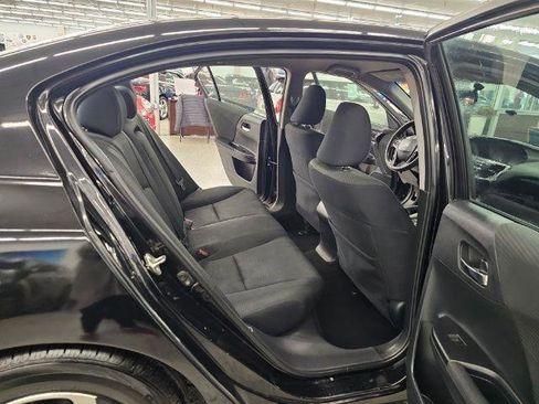 Used 2016 Honda Accord LX image 34