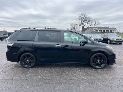 Used 2015 Toyota Sienna SE Premium image 8