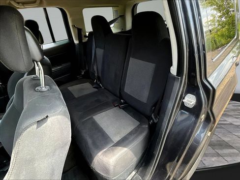 Used 2014 Jeep Patriot Sport w/ Power Value Group AWD/4WD image 20