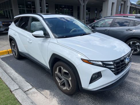 Used 2023 Hyundai Tucson SEL w/ Convenience Package FWD image 2