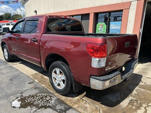 Used 2010 Toyota Tundra 4x4 CrewMax w/ SR5 Pkg image 4
