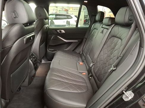 Certified 2024 BMW X5 xDrive40i w/ Premium Package AWD/4WD image 7