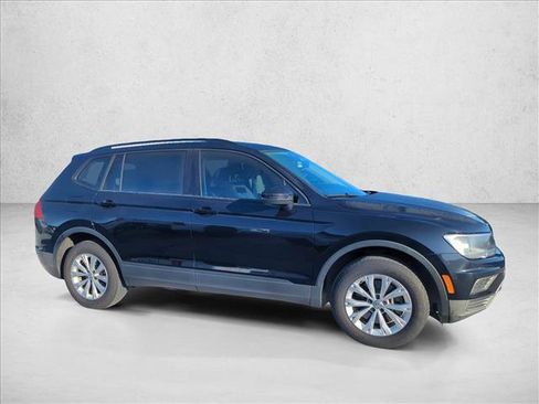 Used 2019 Volkswagen Tiguan S image 4