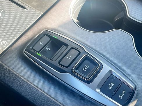 Used 2025 Honda Ridgeline Sport image 16