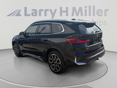 Used 2025 BMW X1 xDrive28i w/ Technology Package AWD/4WD image 3