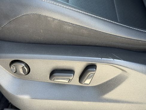 Used 2020 Volkswagen Tiguan SE w/ Panoramic Sunroof Package AWD/4WD image 19