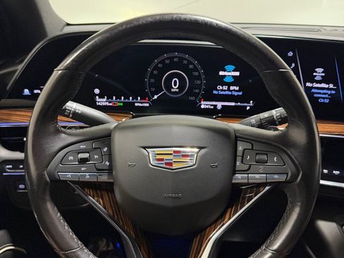 Used 2023 Cadillac Escalade ESV Luxury AWD/4WD image 16