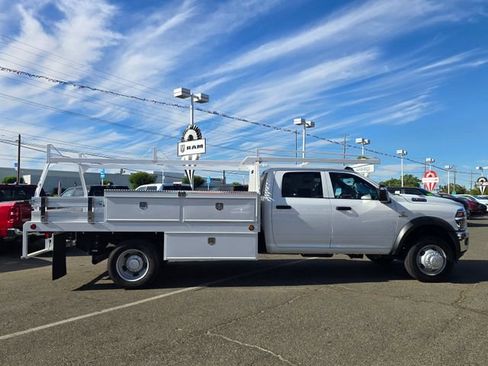 New 2026 RAM 5500 Tradesman w/ Chrome Appearance Group AWD/4WD image 7