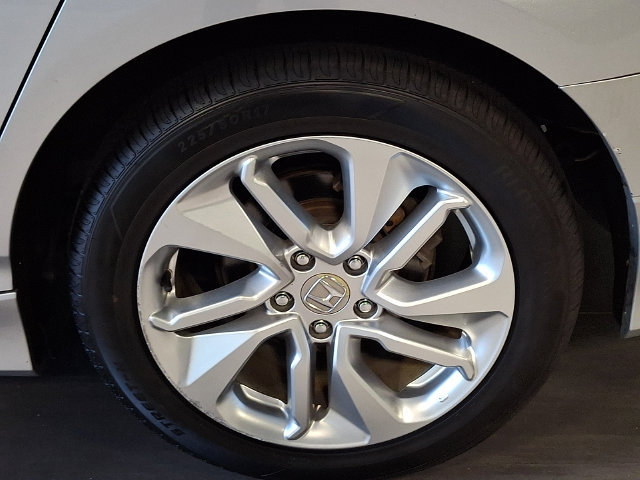 Used 2018 Honda Accord LX image 27