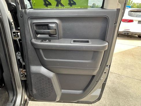 Used 2011 RAM 1500 ST w/ SXT Appearance Group AWD/4WD image 15