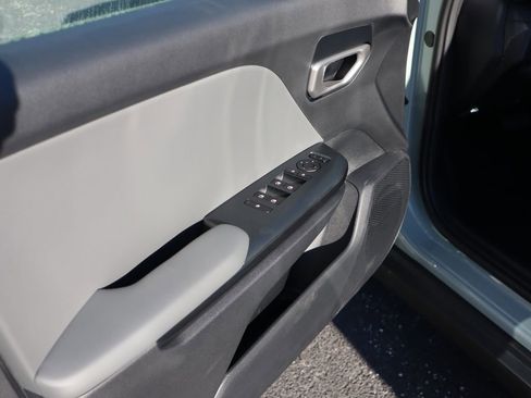 New 2025 Kia K4 LXS image 16