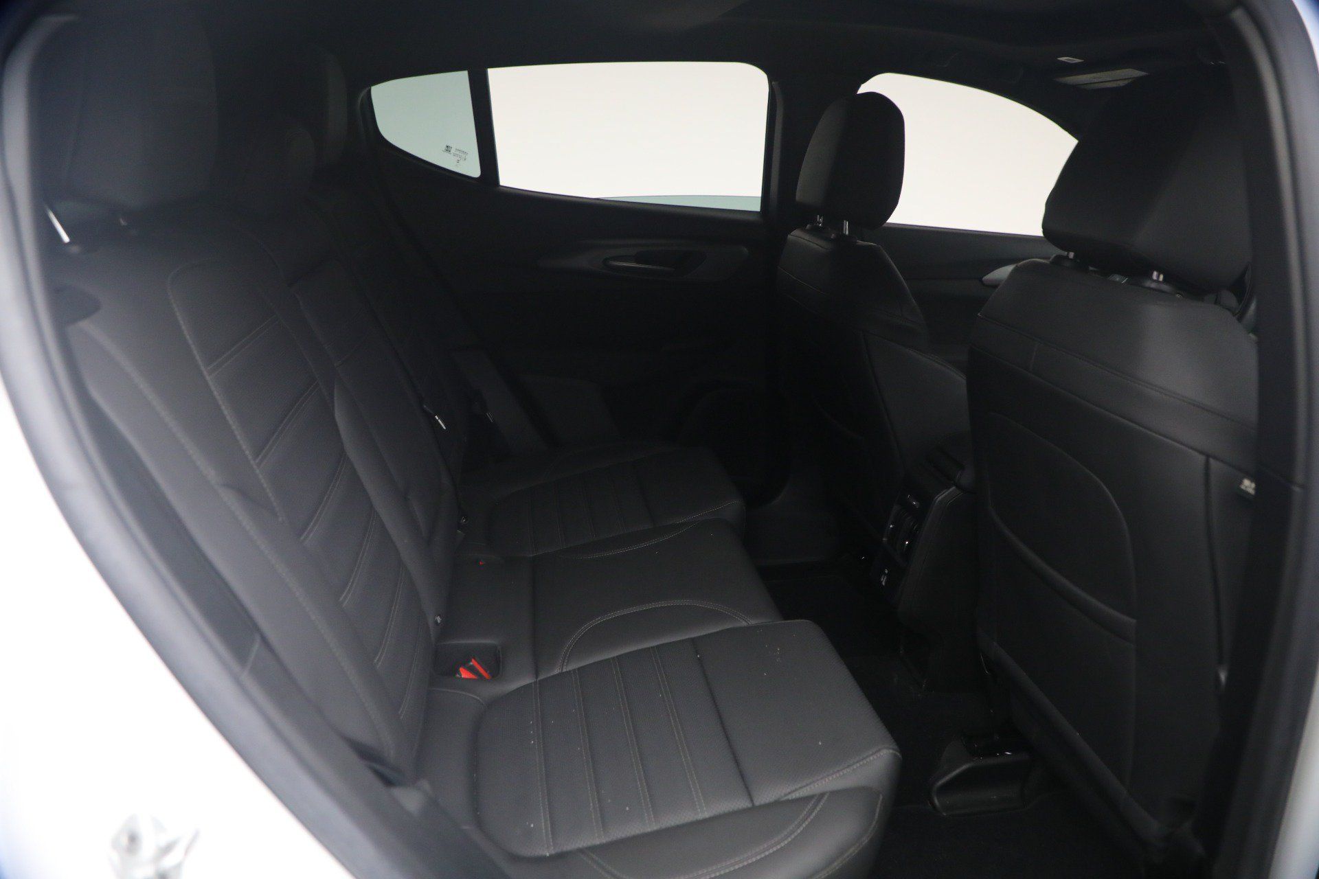 Used 2024 Alfa Romeo Tonale Ti w/ Premium Interior Package AWD/4WD image 18