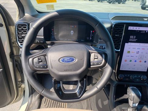 Used 2025 Ford Ranger XLT w/ Equipment Group 301A High AWD/4WD image 18