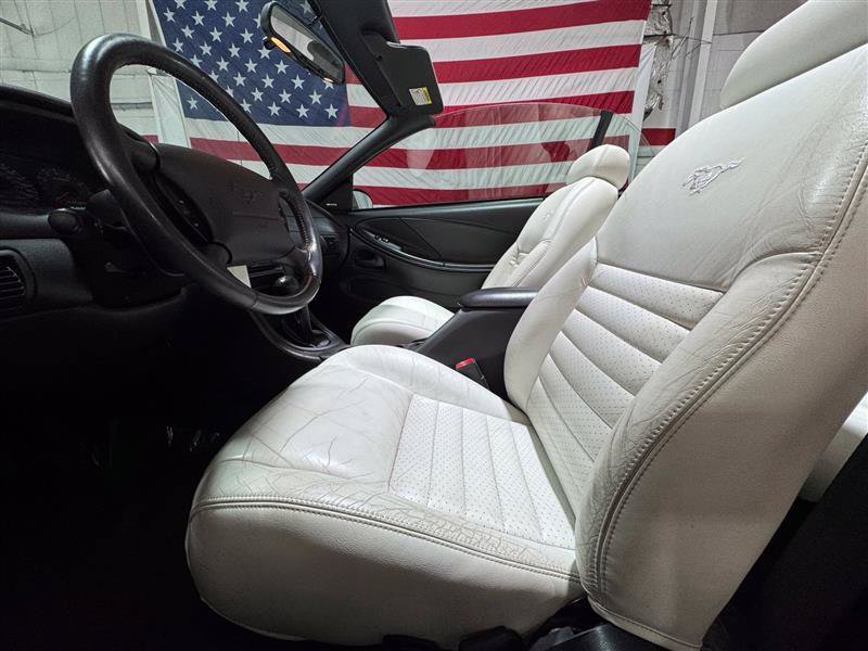 Used 2000 Ford Mustang GT RWD image 16