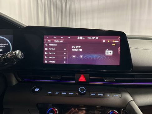 Used 2025 Hyundai Elantra SEL w/ Cargo Package FWD image 15